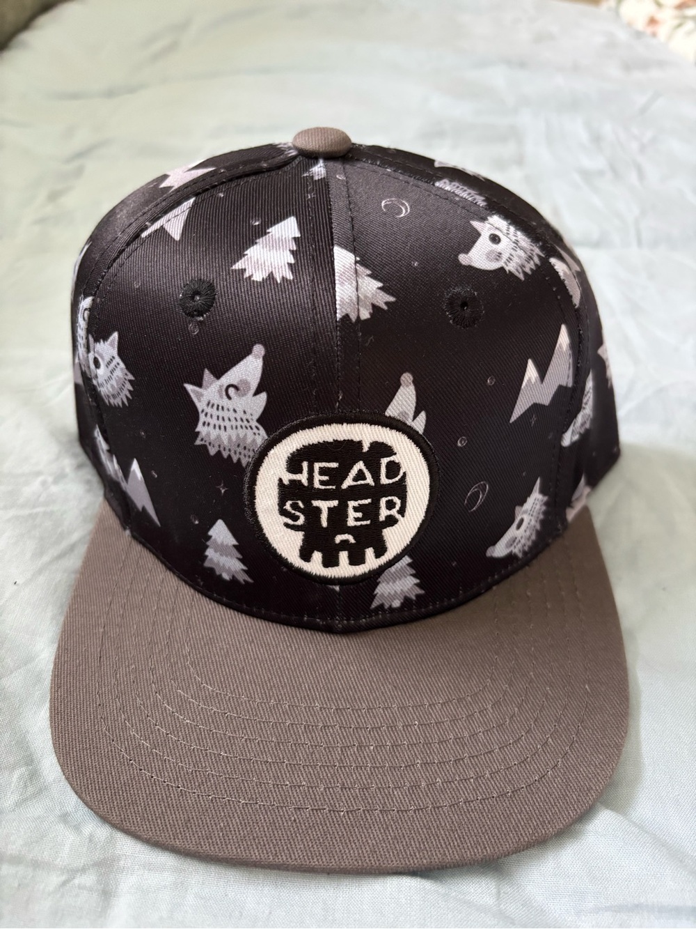 Headster Kids Black & Gray Wolf Pattern Snapback Hat